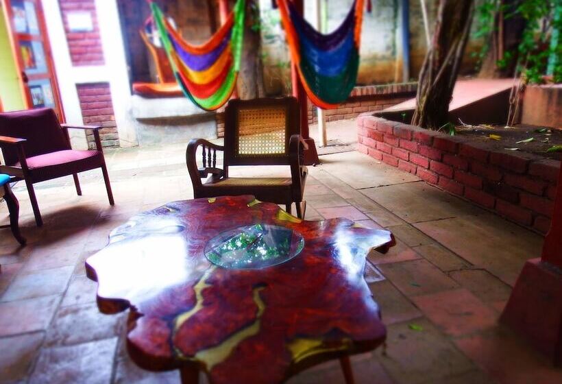 هتل Casa Benjamin Linder