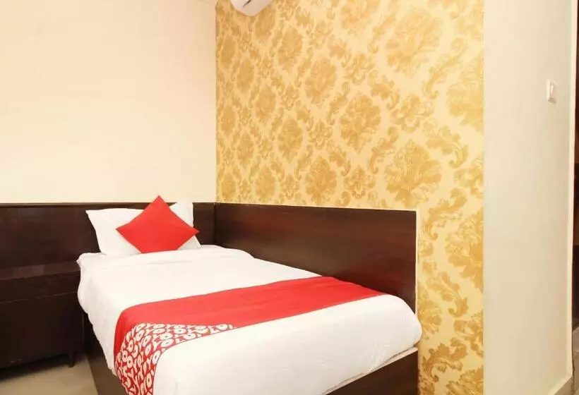 ホテル O Vasundhara Guest House Near Tankbund