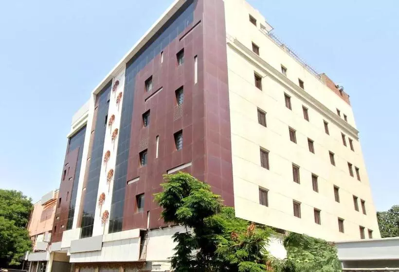 ホテル O Vasundhara Guest House Near Tankbund