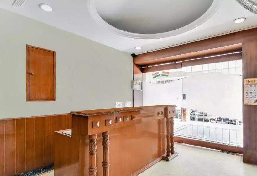 ホテル Treebo Trend Saffron