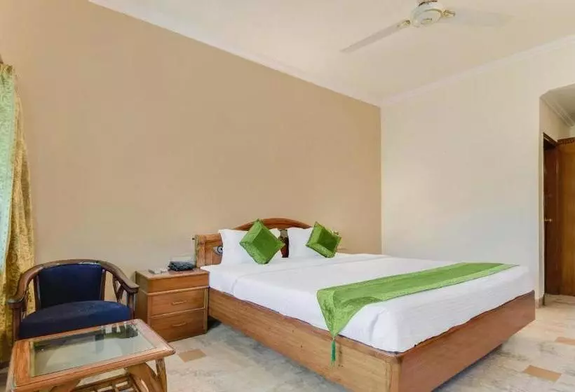 ホテル Treebo Trend Saffron