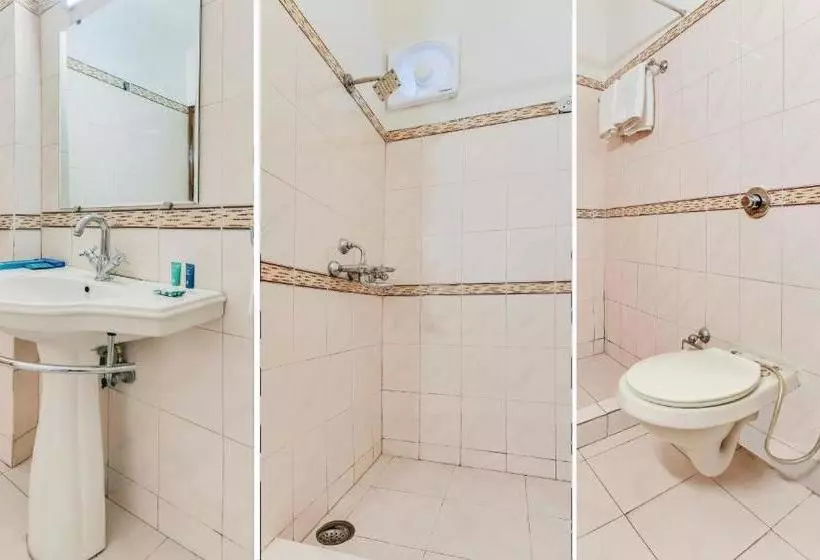 ホテル Treebo Trend Saffron