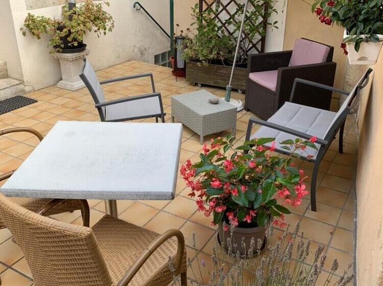 Отель Auberge Du Porche