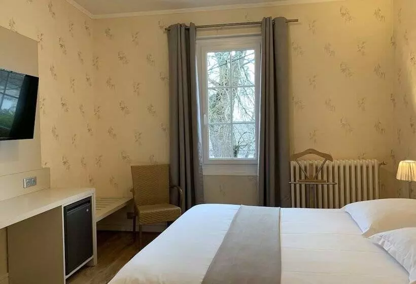 Hotelli Auberge Du Porche