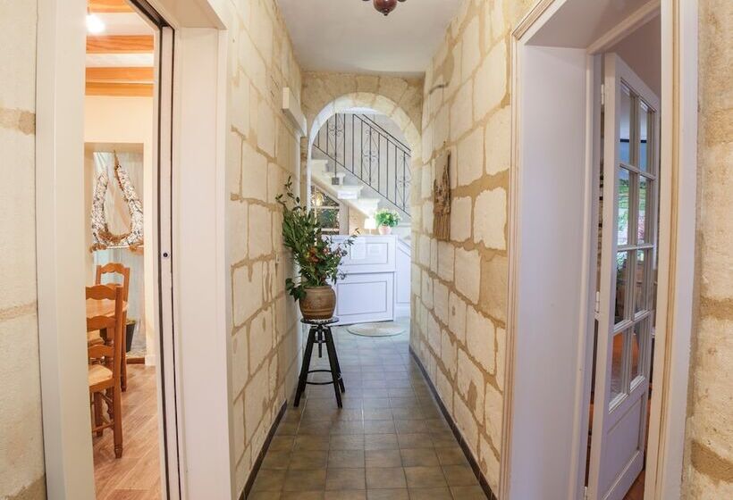 Отель Auberge Du Porche