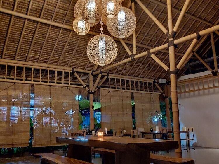 ホテル Jago Gili Air