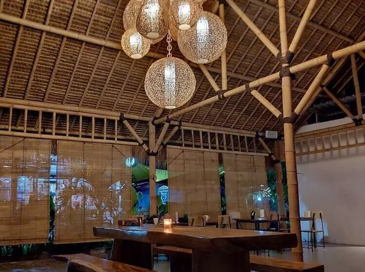 ホテル Jago Gili Air