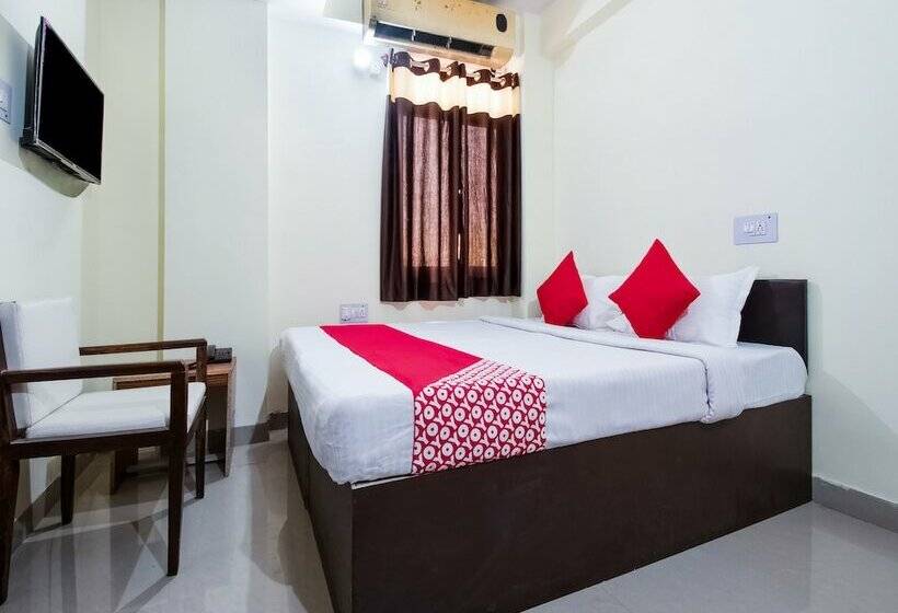 בית מלון כפרי Oyo 28221 Near P&m Mall