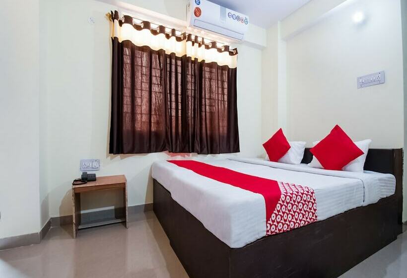 בית מלון כפרי Oyo 28221 Near P&m Mall