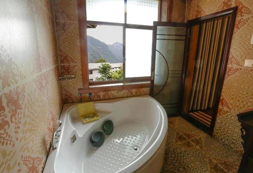 בית מלון כפרי Tree House