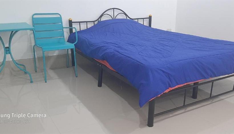 Hostel Al Jomtien Guesthouse