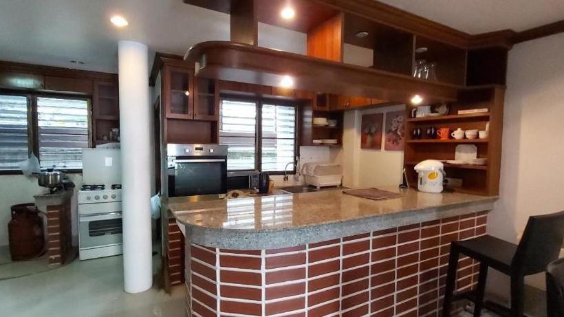 Hostel Al Jomtien Guesthouse