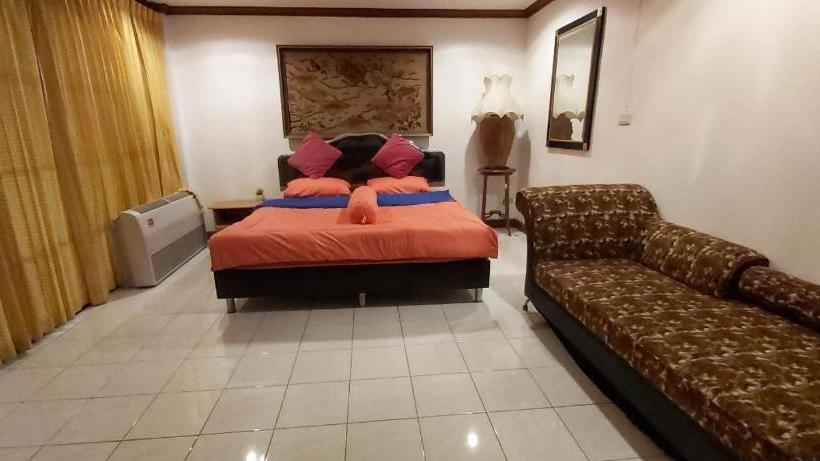 Hostel Al Jomtien Guesthouse