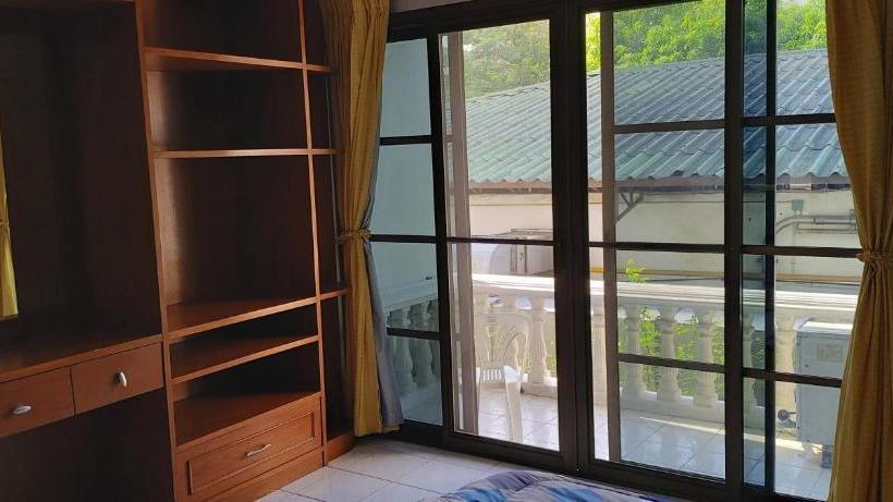 Hostel Al Jomtien Guesthouse