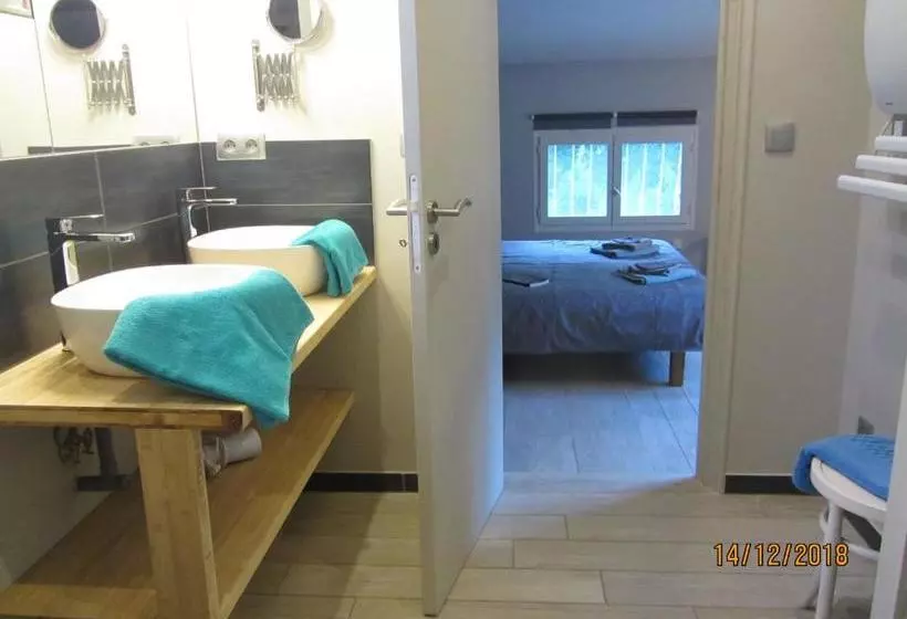 Aamiaismajoitus (B&B) Villa Batelo