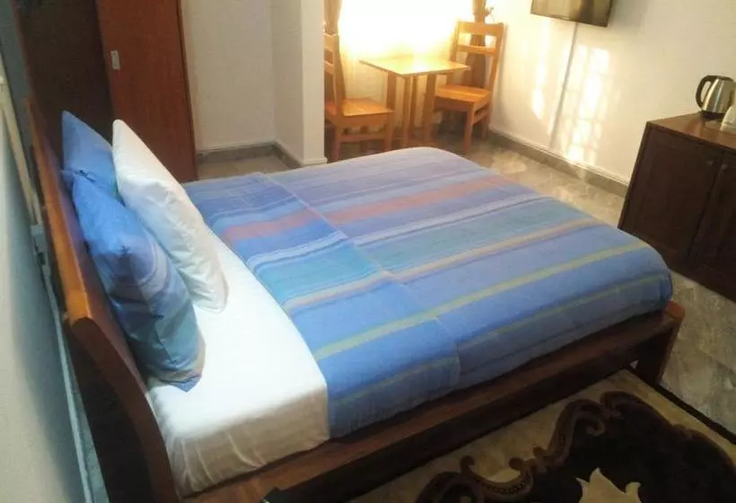 Ibisa Hotel Takoradi