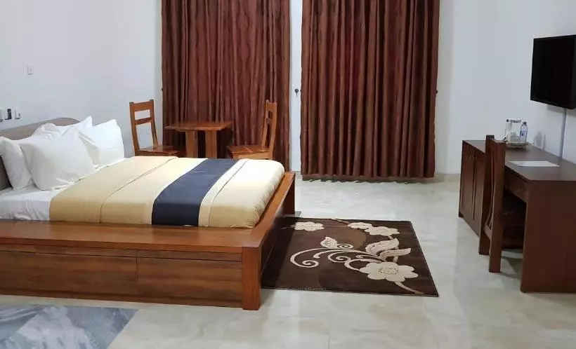 Ibisa Hotel Takoradi