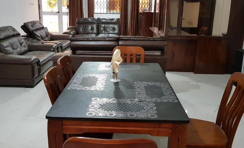 Ibisa Hotel Takoradi