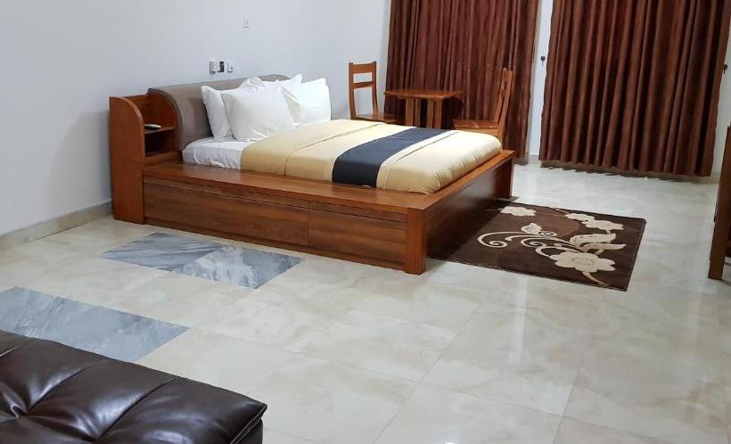 Ibisa Hotel Takoradi