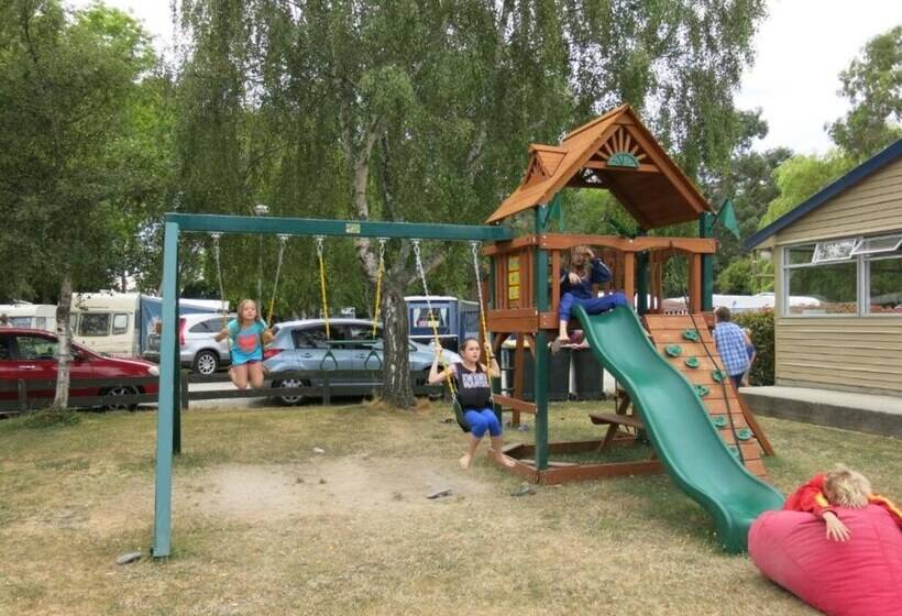 모텔 Glenmark Holiday Park