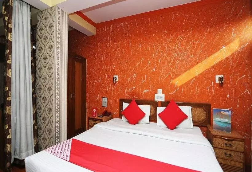 Oyo 24966 Grand Hotel & Restaurant