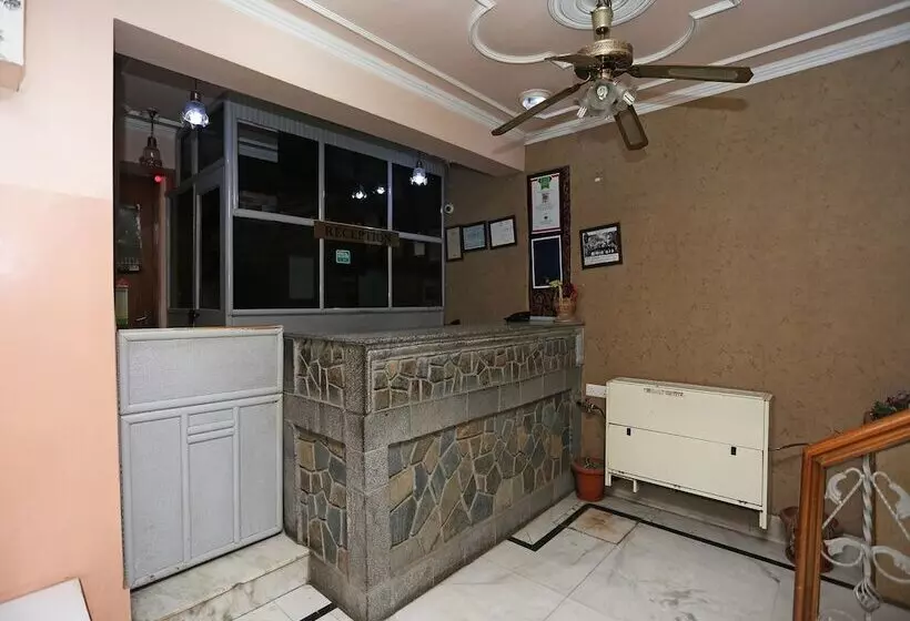 Oyo 24966 Grand Hotel & Restaurant