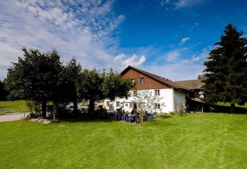 הוסטל Auberge De La Couronne