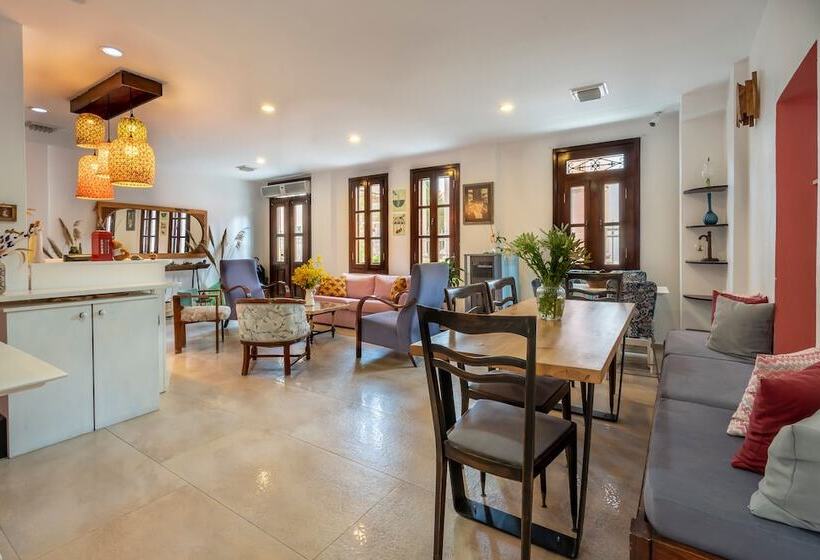 בית מלון כפרי Bouti Ayvalık