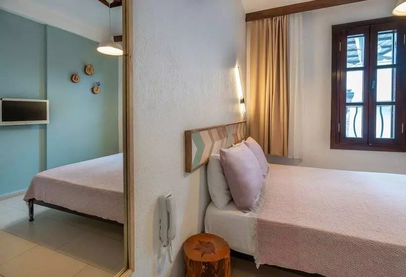 ホテル Bouti Ayvalık