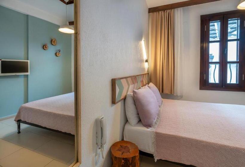 בית מלון כפרי Bouti Ayvalık