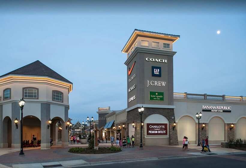 فندق Fairfield Inn & Suites Charlotte Pineville