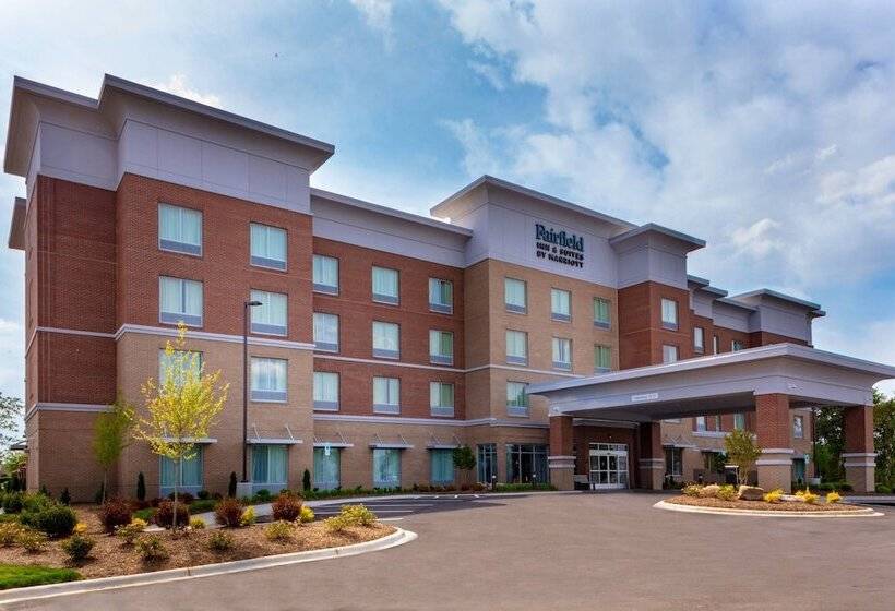 فندق Fairfield Inn & Suites Charlotte Pineville