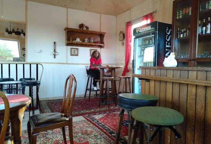 هتل Mlima View Gardens