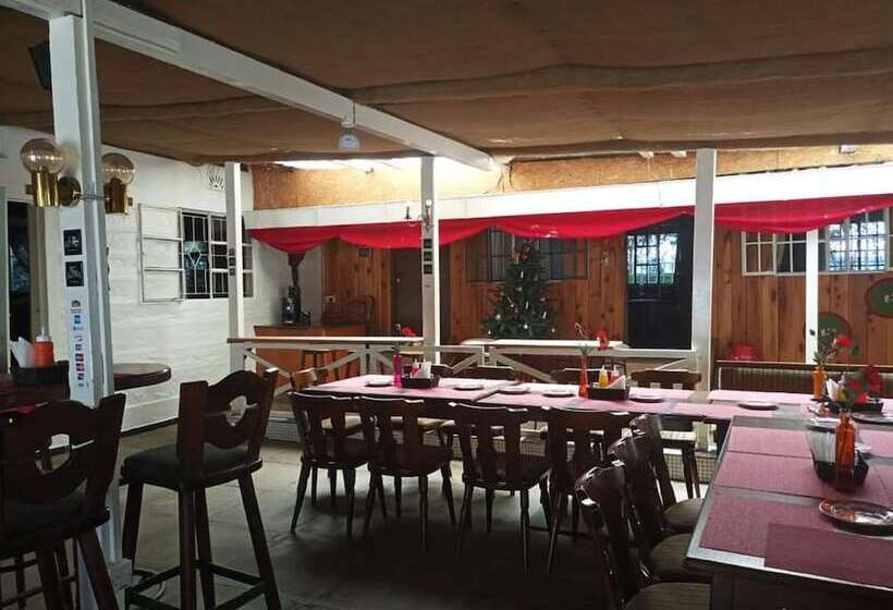 هتل Mlima View Gardens