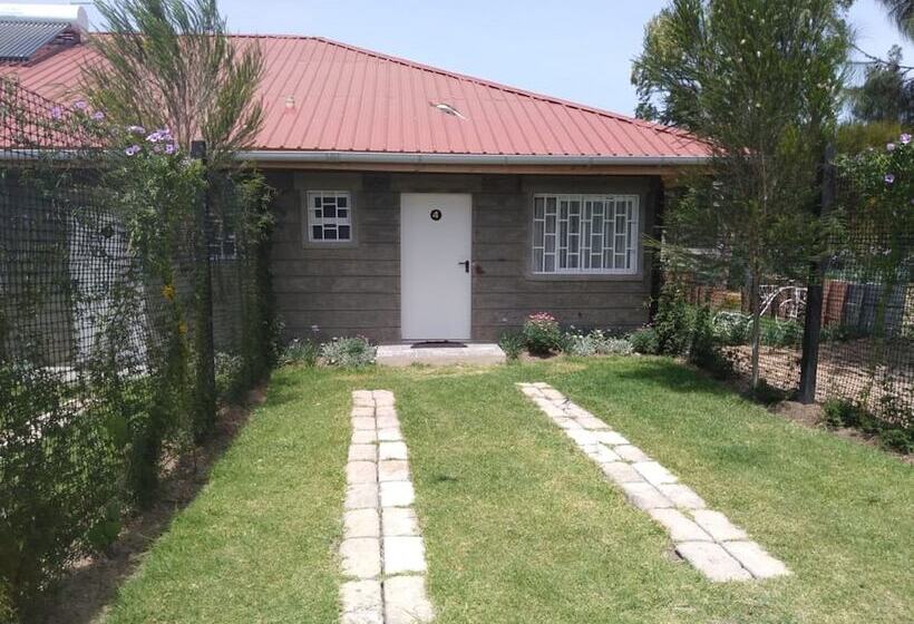 هتل Mlima View Gardens