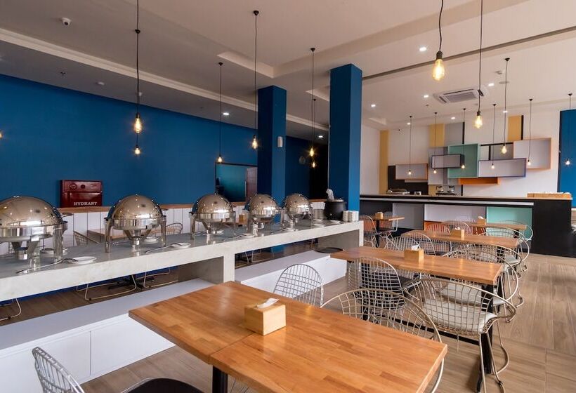 Hotel Capital O 436 Raz Residence