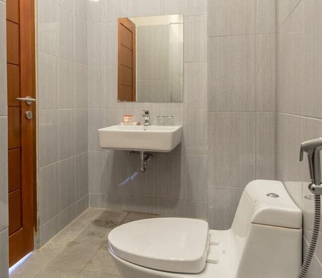 Hotel Capital O 436 Raz Residence