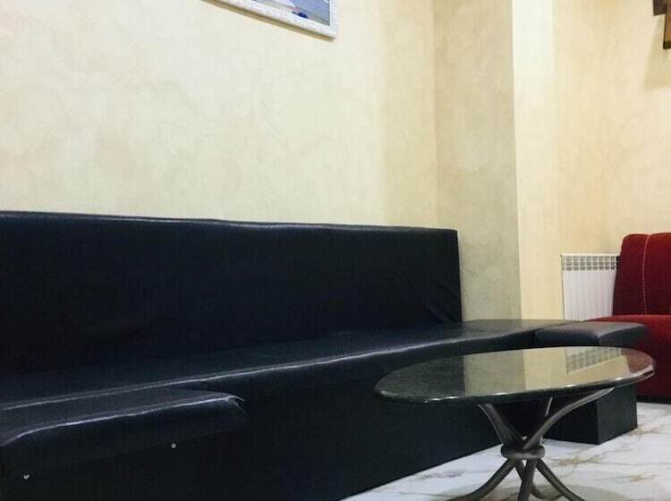 Lovely Hotel In Centre