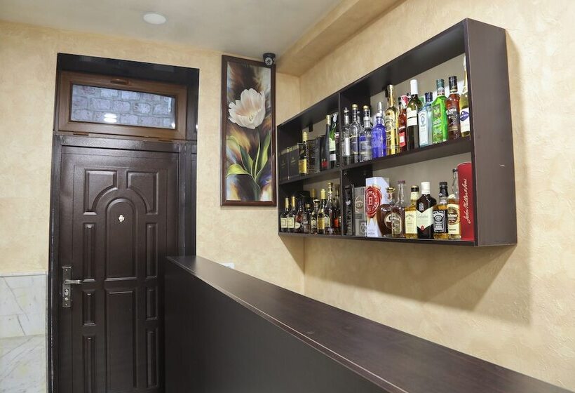 Lovely Hotel In Centre