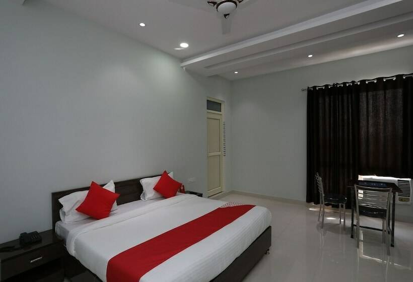 Oyo 18314 Hotel Kailash Mansarovar And Banquet Hall