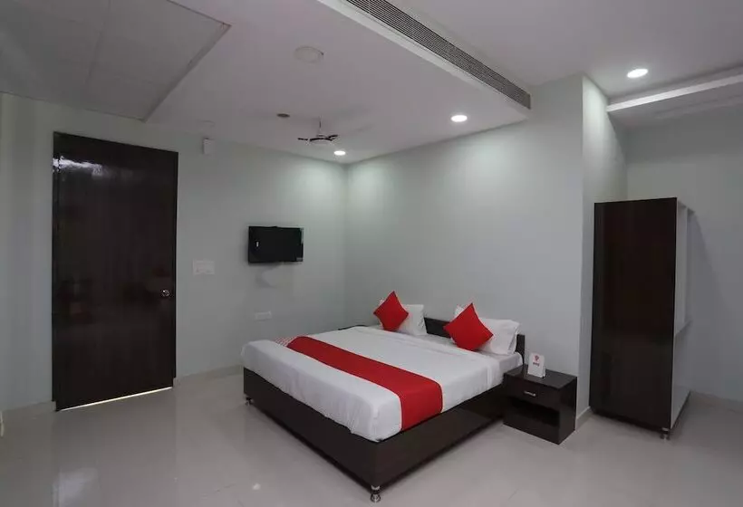 Oyo 18314 Hotel Kailash Mansarovar And Banquet Hall