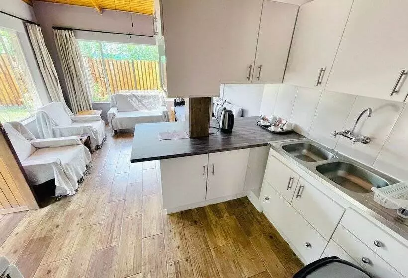 Majatalo Madeira Bed