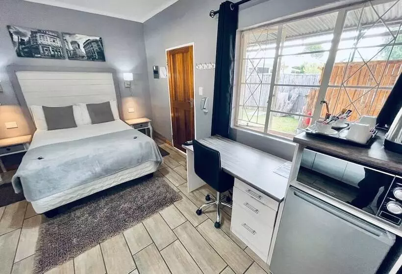 Majatalo Madeira Bed