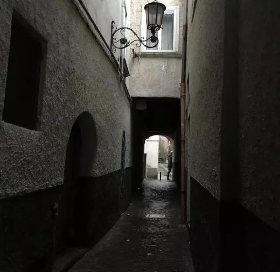 تختخواب و صبحانه Sagittabondo