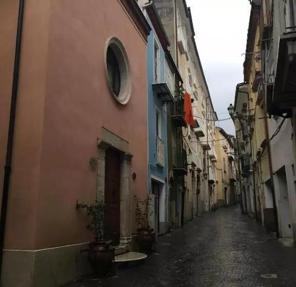 تختخواب و صبحانه Sagittabondo