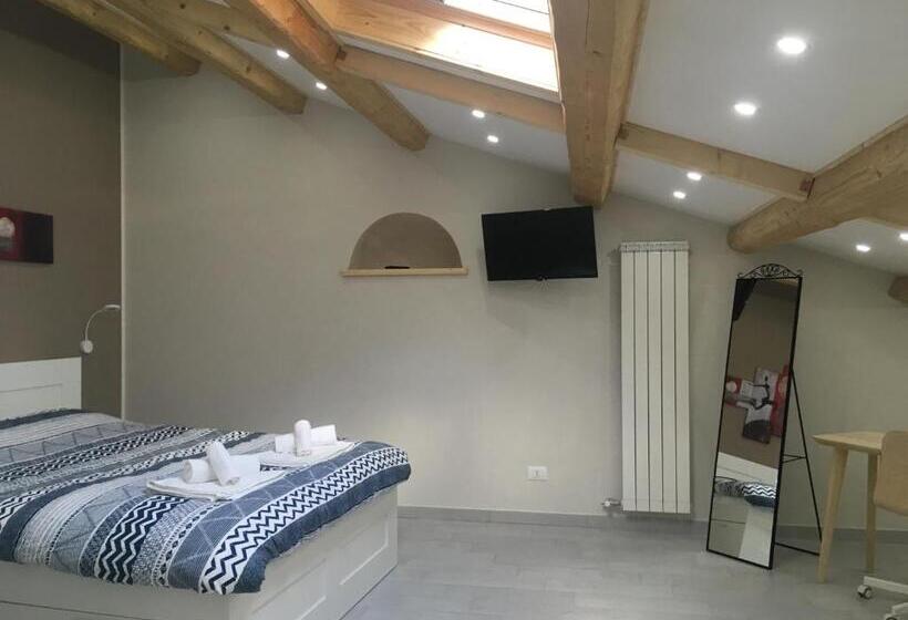 تختخواب و صبحانه Sagittabondo