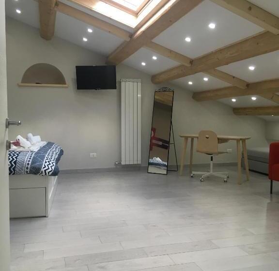 تختخواب و صبحانه Sagittabondo