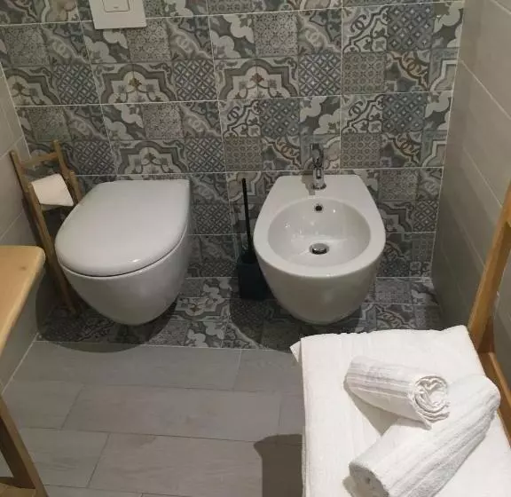 تختخواب و صبحانه Sagittabondo