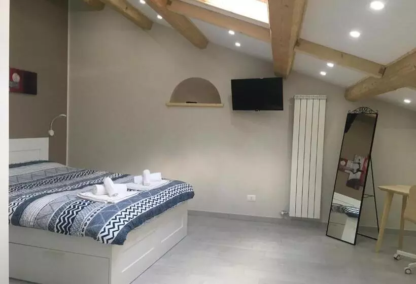 تختخواب و صبحانه Sagittabondo