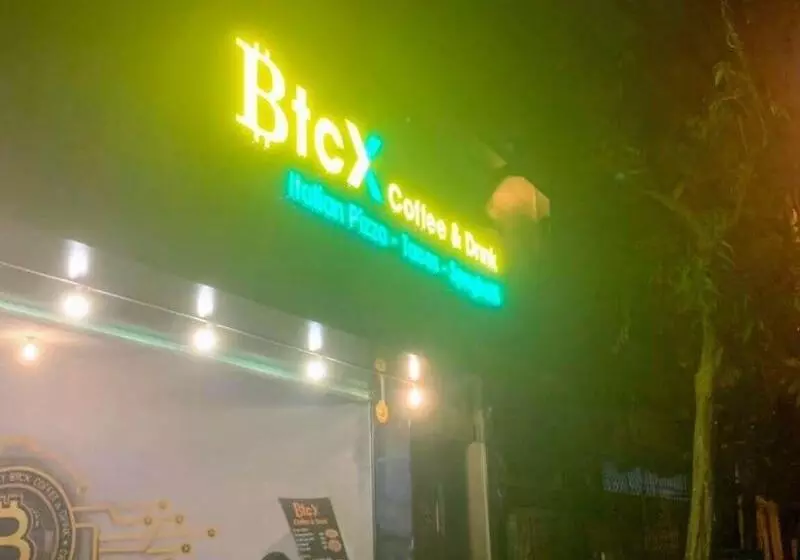 White Diamond Hotel   Airport